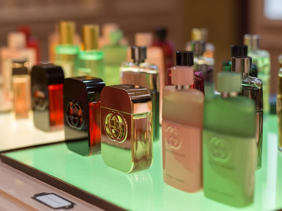 مرجع بصري في العطور ومنتجات العناية، منتجات على لمحة